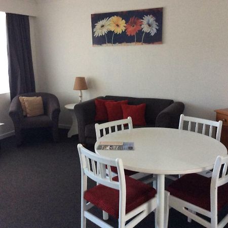 Clyde Apartments Екстериор снимка